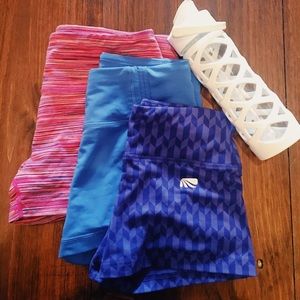 3 pairs of spandex